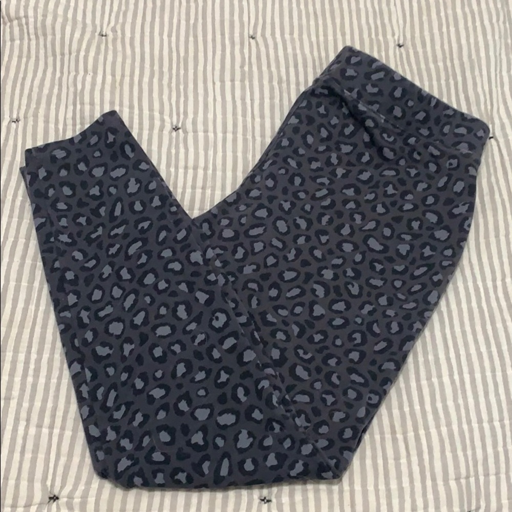 Old Navy Leopard Print Leggings